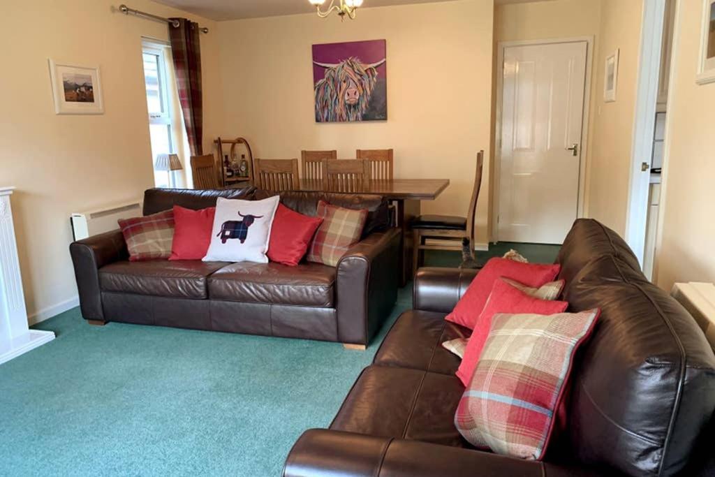 Cairngorm Cottage อาวีมอร์ ภายนอก รูปภาพ