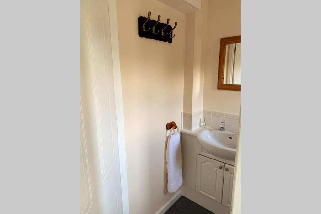 Cairngorm Cottage อาวีมอร์ ภายนอก รูปภาพ