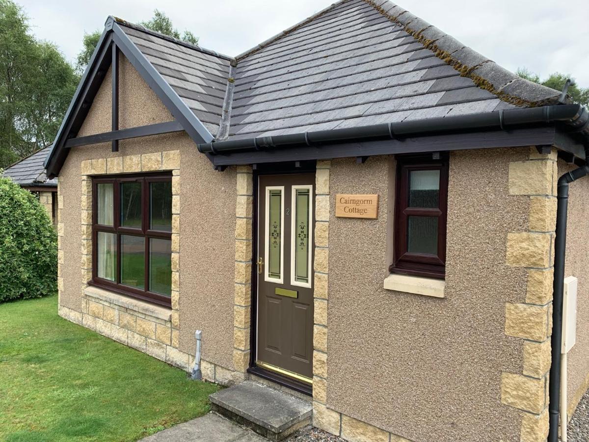 Cairngorm Cottage อาวีมอร์ ภายนอก รูปภาพ